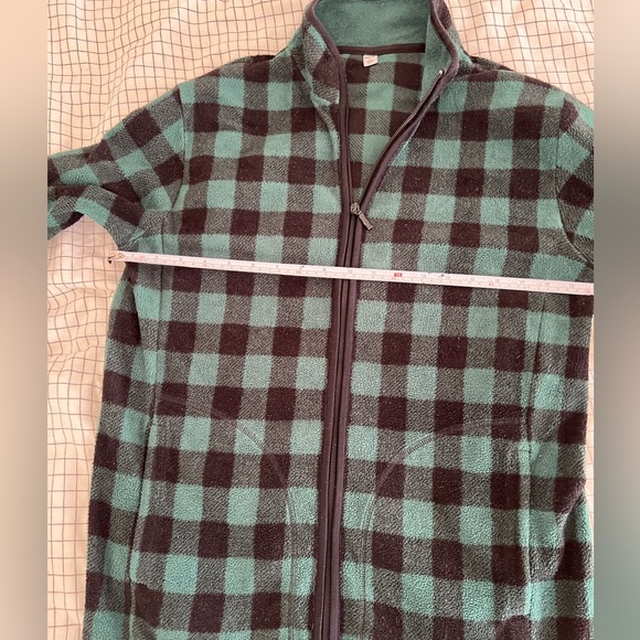 Uniqlo Fleece - Large - Fits More Like A Medium - Picture 7 of 8